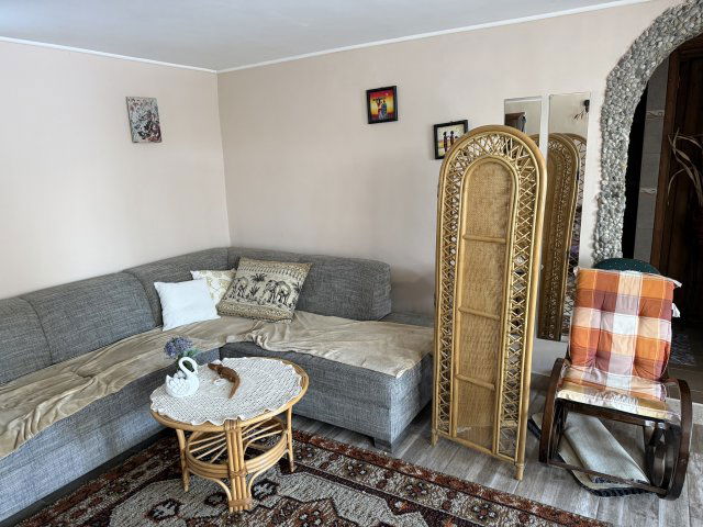 Eladó családi ház, Tényőn 173.5 M Ft, 4 szobás