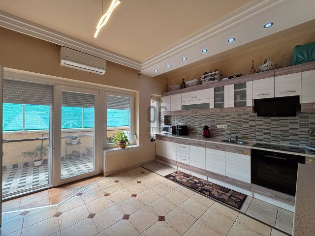 Eladó családi ház, Nagykőrösön 55.9 M Ft, 5 szobás