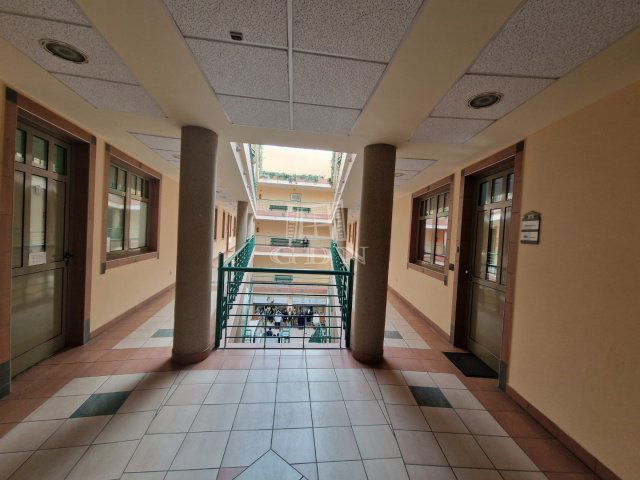 Kiadó iroda, Székesfehérvárott 200 E Ft / hó