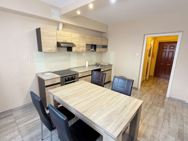 Kiadó panellakás, albérlet, Debrecenben 230 E Ft / hó, 2 szobás