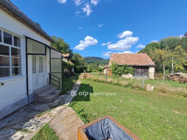 Eladó családi ház, Bakonybélben 55 M Ft, 2 szobás