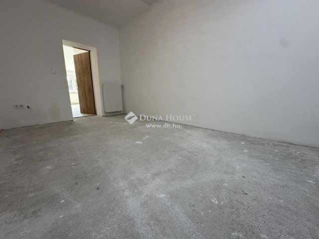 Eladó családi ház, Dunaharasztin 77.9 M Ft, 4 szobás