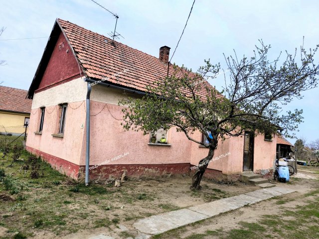 Eladó családi ház, Nagykörűn 8.99 M Ft, 2 szobás