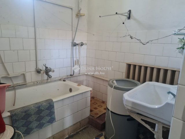 Eladó családi ház, Iregszemcsén 21.5 M Ft, 3 szobás