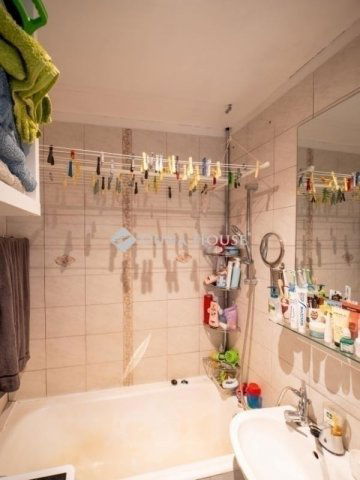 Eladó panellakás, Pécsett 43.9 M Ft, 2 szobás