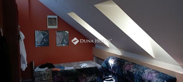 Eladó téglalakás, Szegeden 85 M Ft, 4 szobás