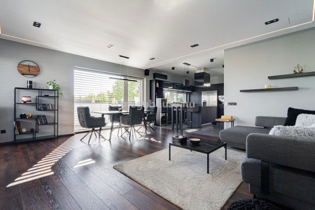 Eladó ikerház, Budapesten, XI. kerületben 299 M Ft, 4 szobás