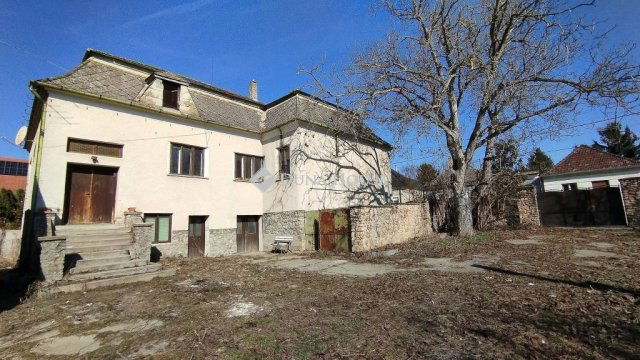 Eladó családi ház, Peresznyén 38.5 M Ft, 5 szobás