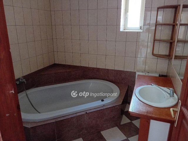 Eladó téglalakás, Budapesten, XXII. kerületben 85 M Ft, 4 szobás