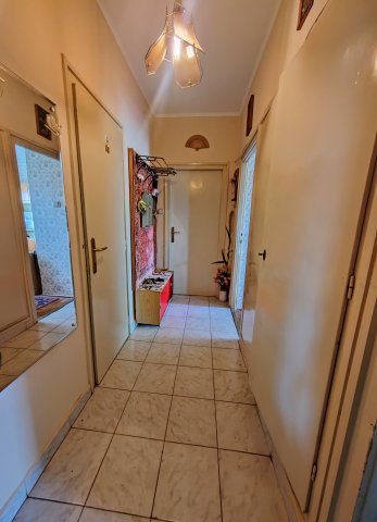 Eladó téglalakás, Veszprémben 45 M Ft, 2 szobás