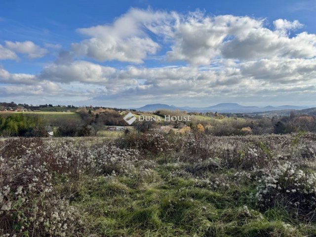 Eladó telek, Lesencefaluban 29.9 M Ft / költözzbe.hu