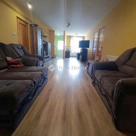 Eladó családi ház, Kecskeméten 90 M Ft, 4 szobás