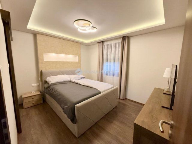 Eladó családi ház, Ballószögön 155.9 M Ft, 5 szobás