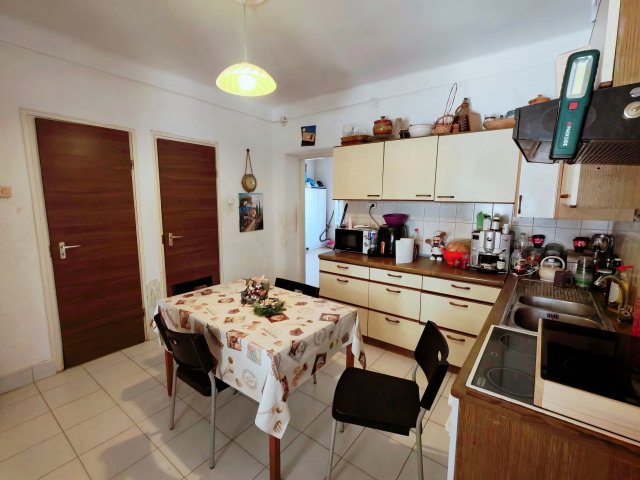 Eladó családi ház, Kecskeméten 49.5 M Ft, 3 szobás