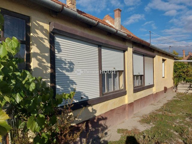 Eladó családi ház, Izsákon, Andrássi utcában 21.5 M Ft