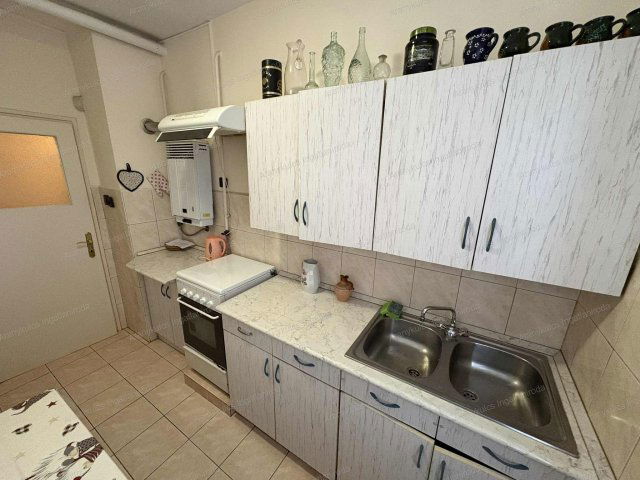 Eladó téglalakás, Gyulán 34.99 M Ft, 2 szobás