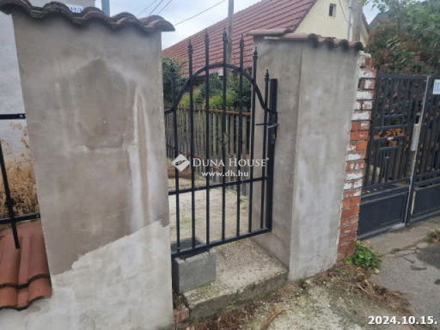 Eladó téglalakás, Gyálon 43 M Ft, 4 szobás