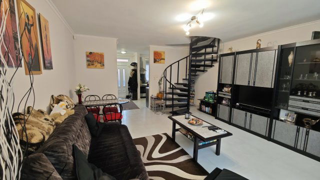 Eladó sorház, Budapesten, XVIII. kerületben 117.8 M Ft