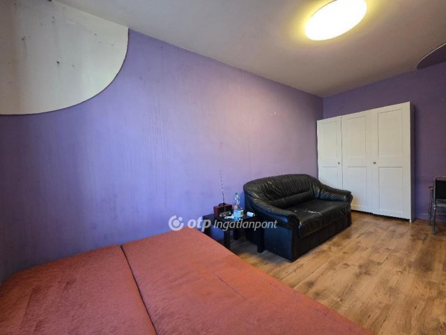 Eladó panellakás, Budapesten, X. kerületben 72 M Ft, 3 szobás