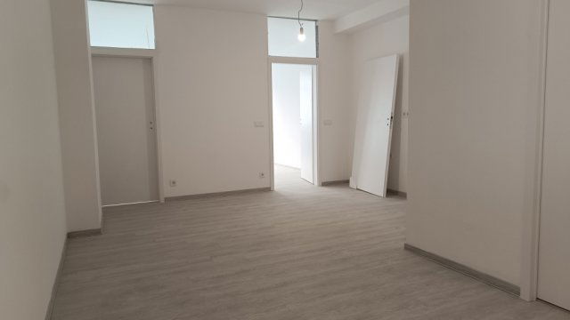 Eladó téglalakás, Budapesten, VI. kerületben 84 M Ft, 2 szobás