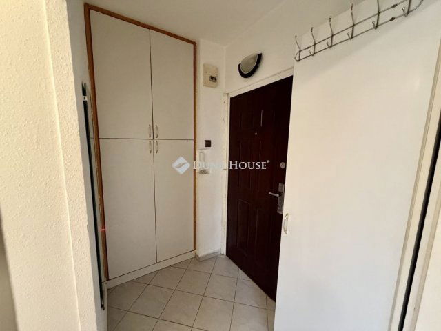 Eladó panellakás, Budapesten, III. kerületben 58 M Ft, 1 szobás