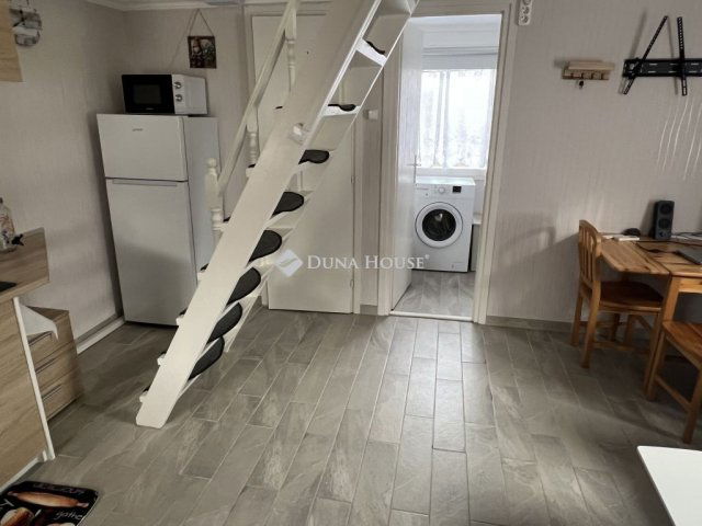 Eladó nyaraló, Kulcson 32.7 M Ft, 3 szobás / költözzbe.hu