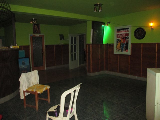 Eladó családi ház, Békéscsabán 35.9 M Ft, 10 szobás