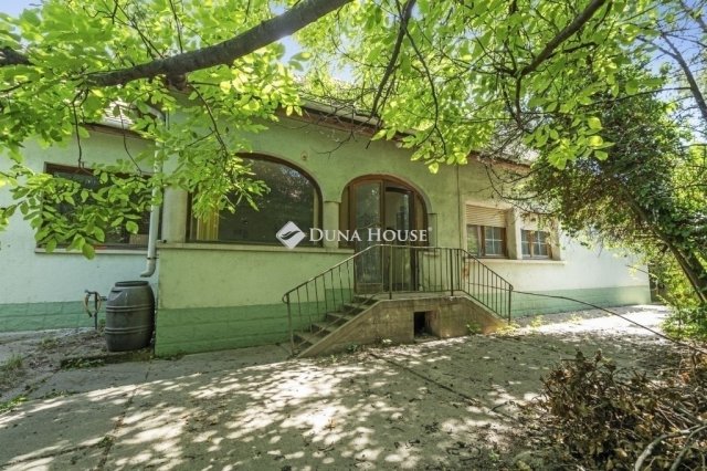 Eladó családi ház, Szigetszentmiklóson 118 M Ft, 4 szobás