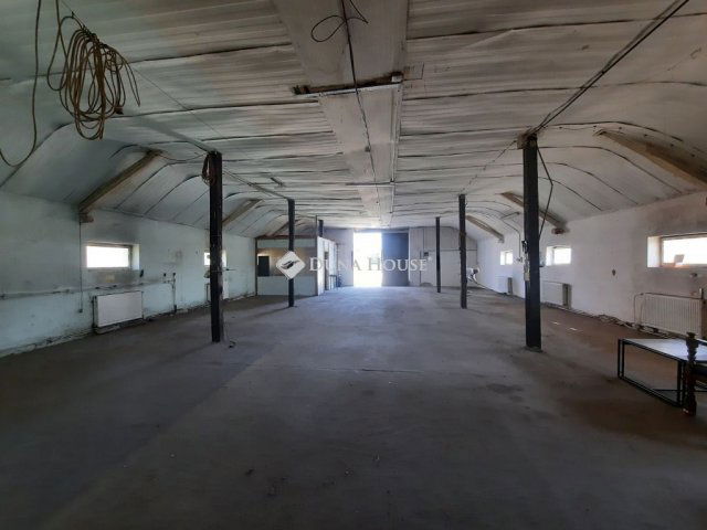 Kiadó ipari ingatlan, Gyálon, Bánki Donát utcában 250 E Ft / hó