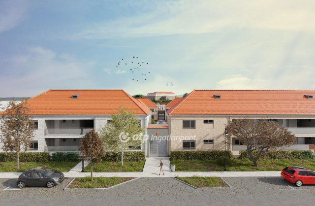 Eladó téglalakás, Siklóson 48.9 M Ft, 2 szobás