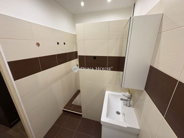 Eladó panellakás, Budapesten, XIV. kerületben 63 M Ft, 2 szobás