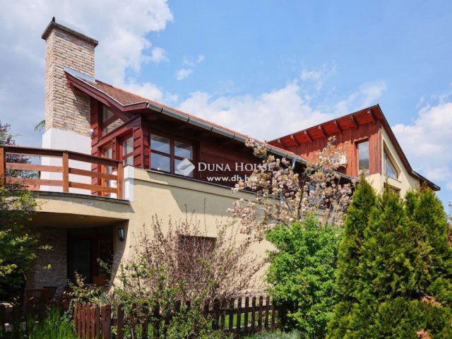 Eladó téglalakás, Budapesten, III. kerületben 182 M Ft, 3 szobás