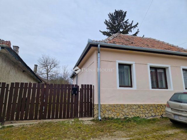Eladó családi ház, Vindornyalakon 32.9 M Ft, 3 szobás