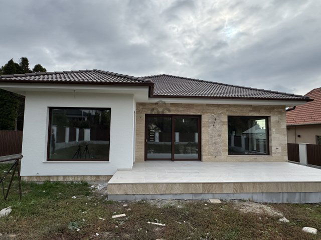 Eladó családi ház, Érden 239 M Ft, 3 szobás