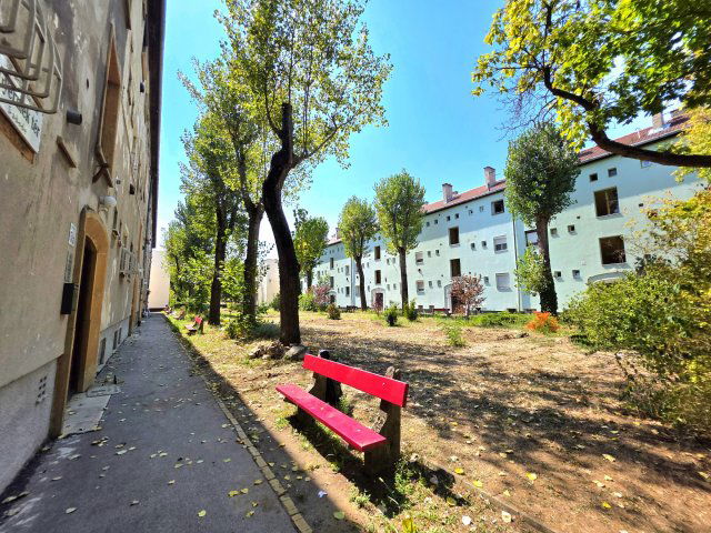 Eladó téglalakás, Budapesten, XIII. kerületben, Gyermek téren