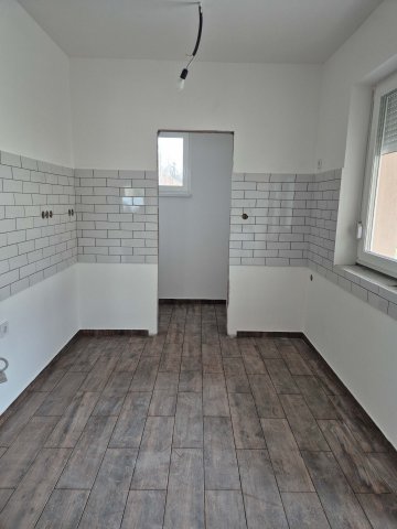 Eladó családi ház, Bugyin 92.5 M Ft, 4 szobás
