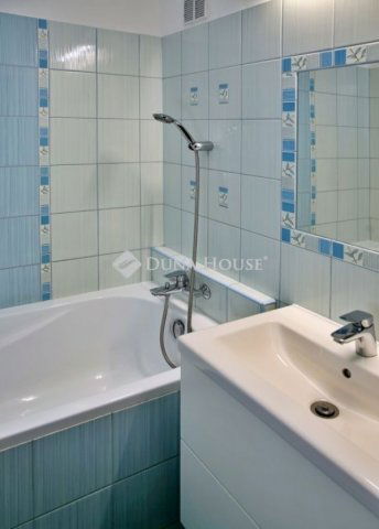 Eladó panellakás, Budapesten, XV. kerületben 86.7 M Ft, 3 szobás