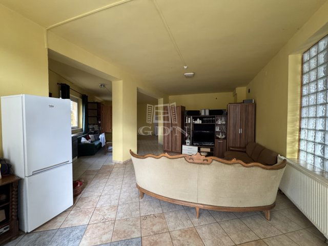 Eladó téglalakás, Polgárdin 49.9 M Ft, 1 szobás