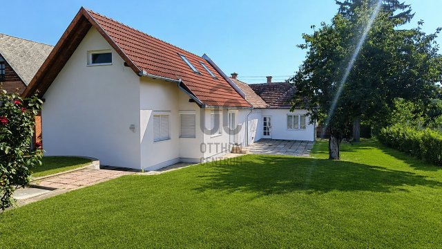 Eladó nyaraló, Balatonlelleén 74.9 M Ft, 6 szobás