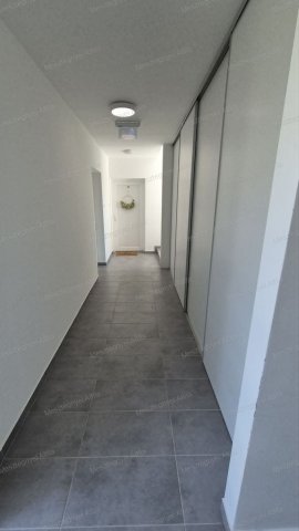 Eladó téglalakás, Sopronban 42 M Ft, 2 szobás