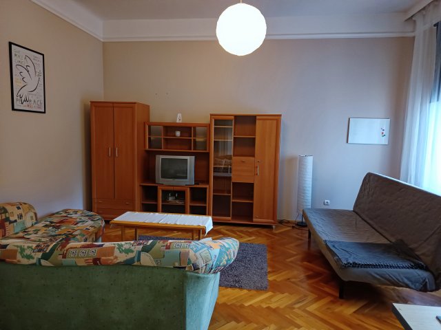 Eladó téglalakás, Szegeden 68 M Ft, 2 szobás