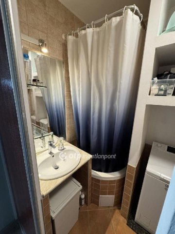 Eladó panellakás, Budapesten, III. kerületben 71.9 M Ft, 2 szobás