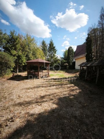 Eladó telek, Tatán 28 M Ft / költözzbe.hu