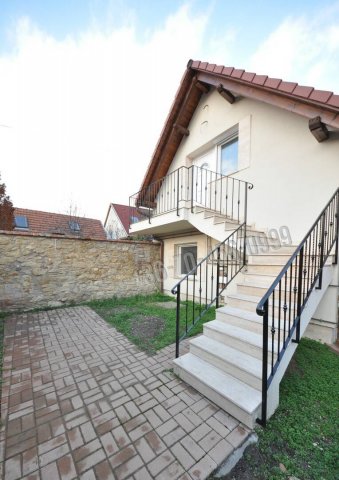 Eladó téglalakás, Budaörsön 114.5 M Ft, 3 szobás