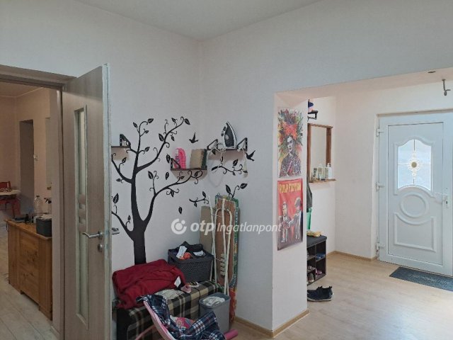 Eladó családi ház, Makón 54.45 M Ft, 3 szobás