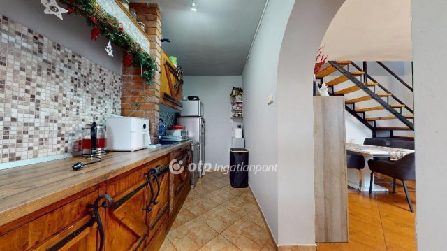 Eladó téglalakás, Nyíregyházán 44.9 M Ft, 3 szobás