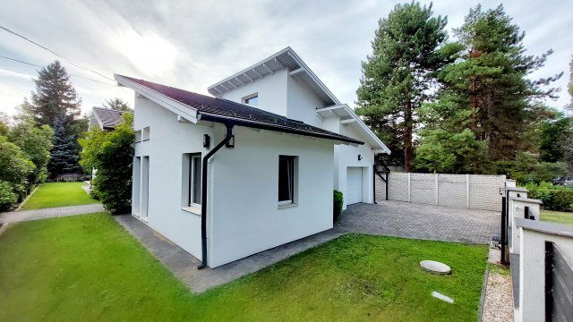 Eladó családi ház, Siófokon 350 M Ft, 4 szobás