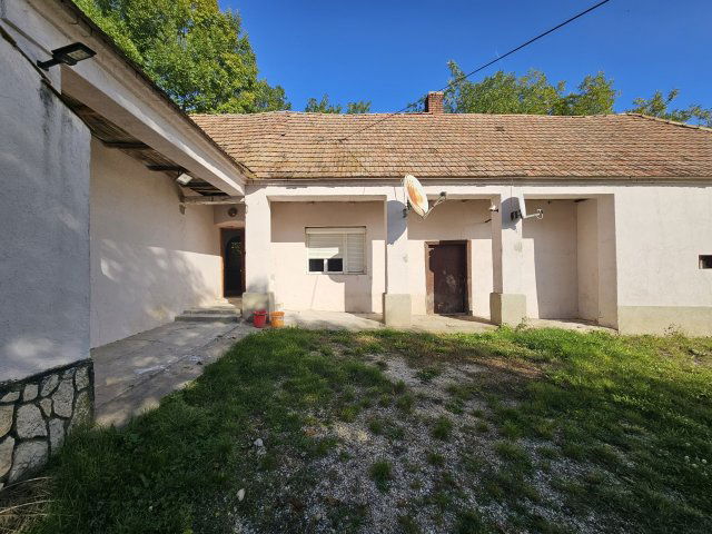 Eladó családi ház, Döbröntén 19.9 M Ft, 1+2 szobás