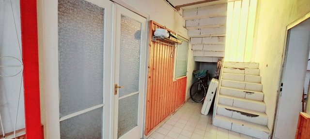 Eladó családi ház, Bicskén 150 M Ft, 7 szobás