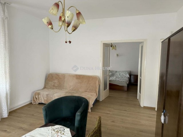 Eladó családi ház, Tokodon, Béke utcában 169 M Ft, 6 szobás